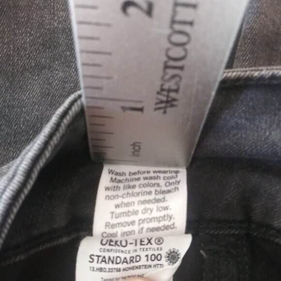 SO women's Juniors size 11/30W Washed black high rise seamed utility flare jeans - Picture 15 of 15